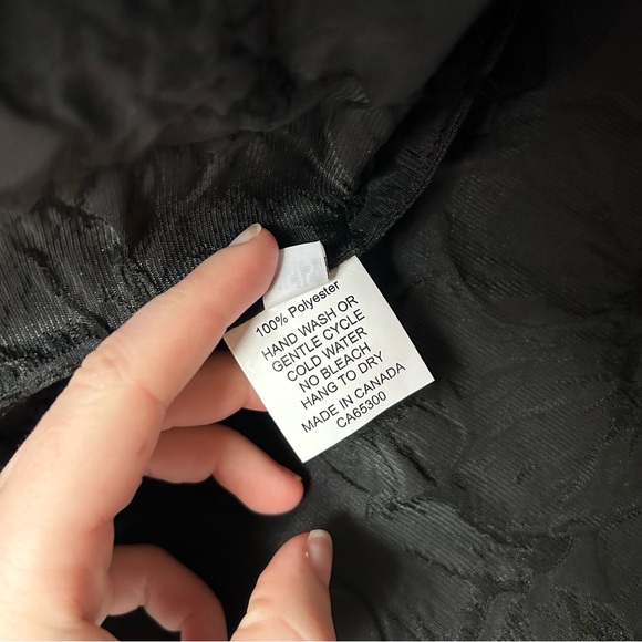 A Bronze Age Dylan Vest - Picture 6 of 9